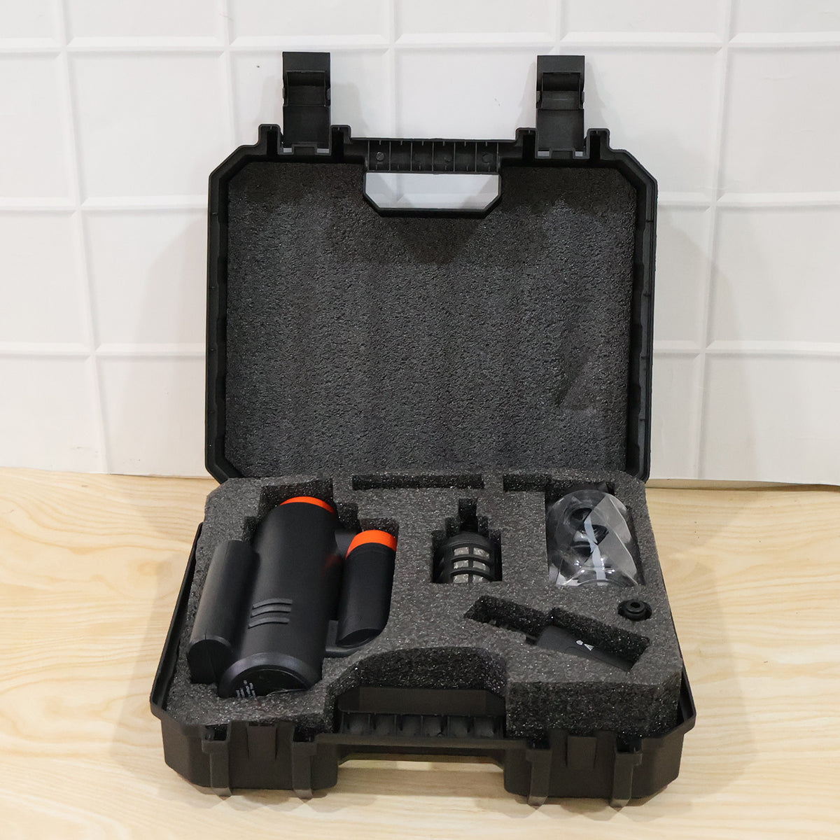 Cordless car washer kit with spray gun, foam bottle, hose and carry case, view 6