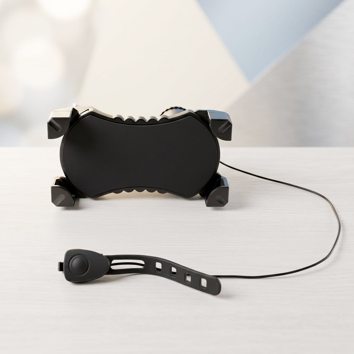 Bicycle handlebar phone holder with built-in horn, view 3